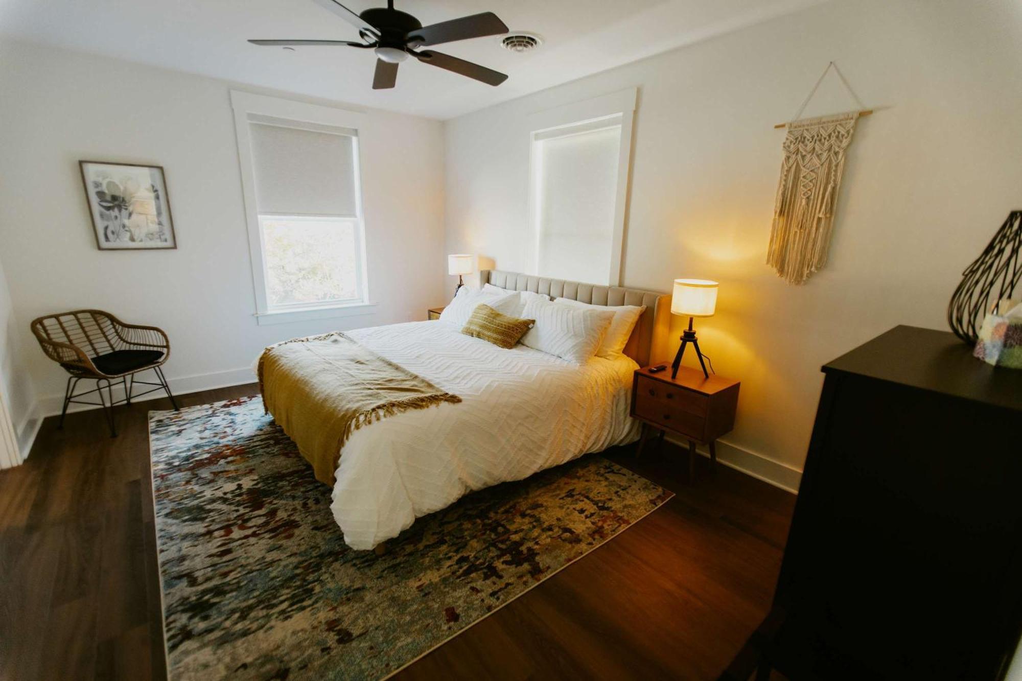 Apartment On Main - Unit 1